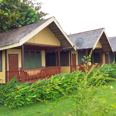 Pems Pension And Restaurant Taytay  Exterior foto