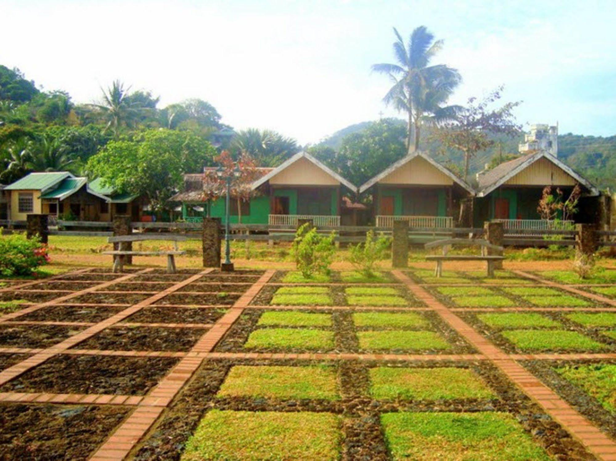 Pems Pension And Restaurant Taytay  Exterior foto