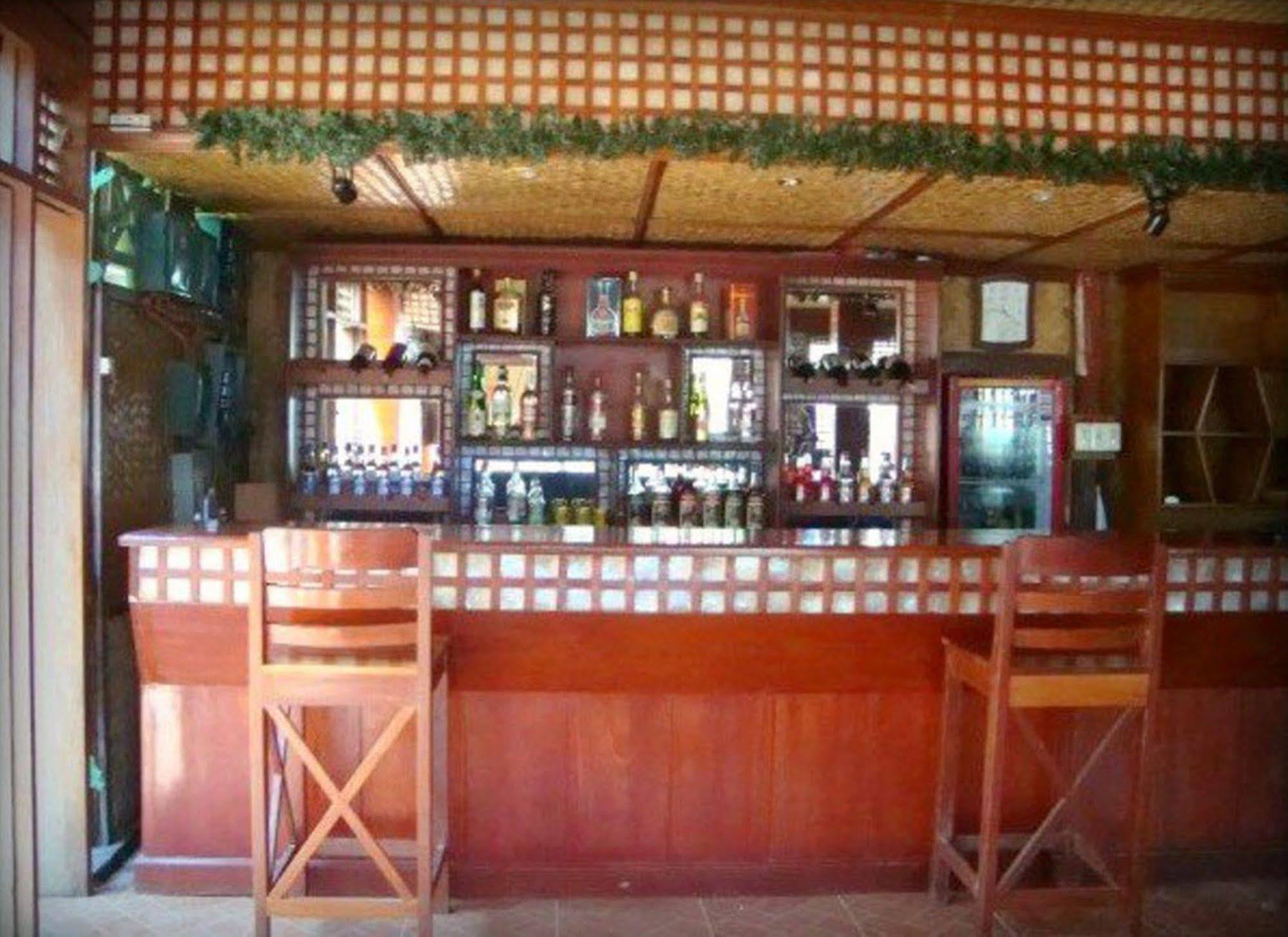 Pems Pension And Restaurant Taytay  Exterior foto